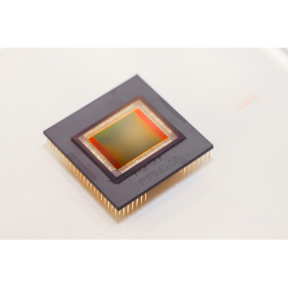 Large array imaging chip